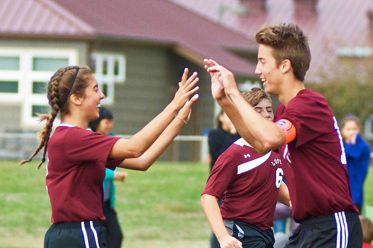 Lopez soccer in a close loss