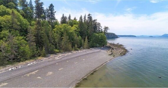 North Shore/Glenwood Inn property beach.